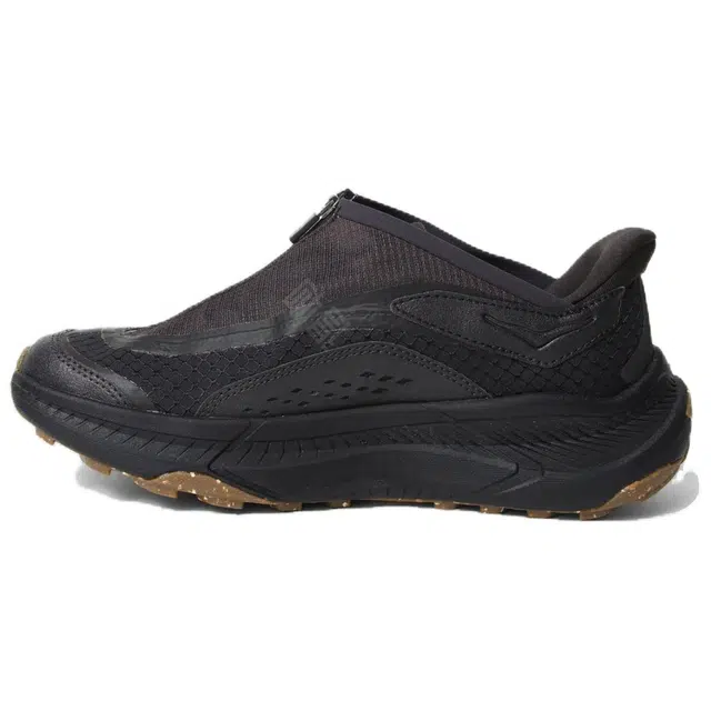 HOKA ONE ONE Project Transport