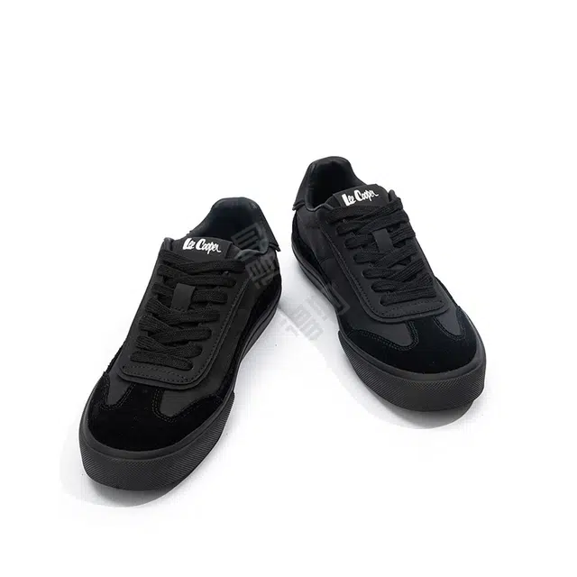 Lee Cooper
