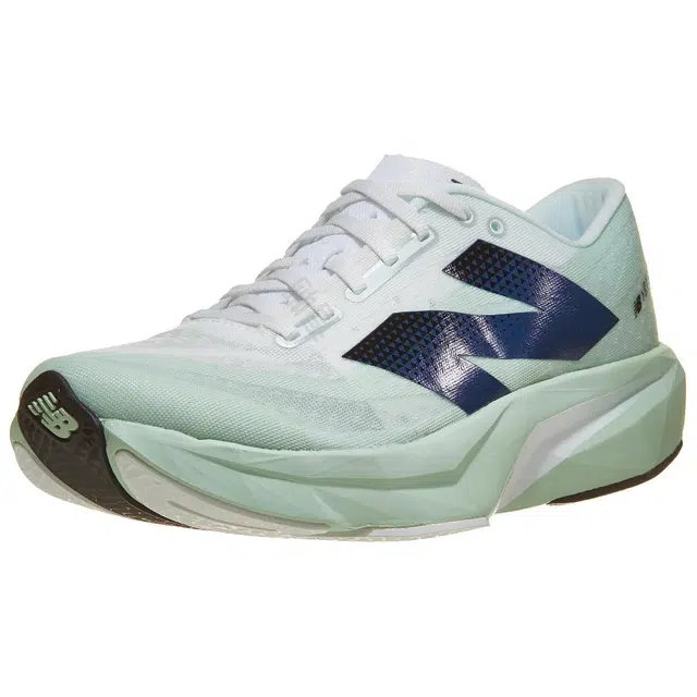 New Balance Fuelcell Rebel v4