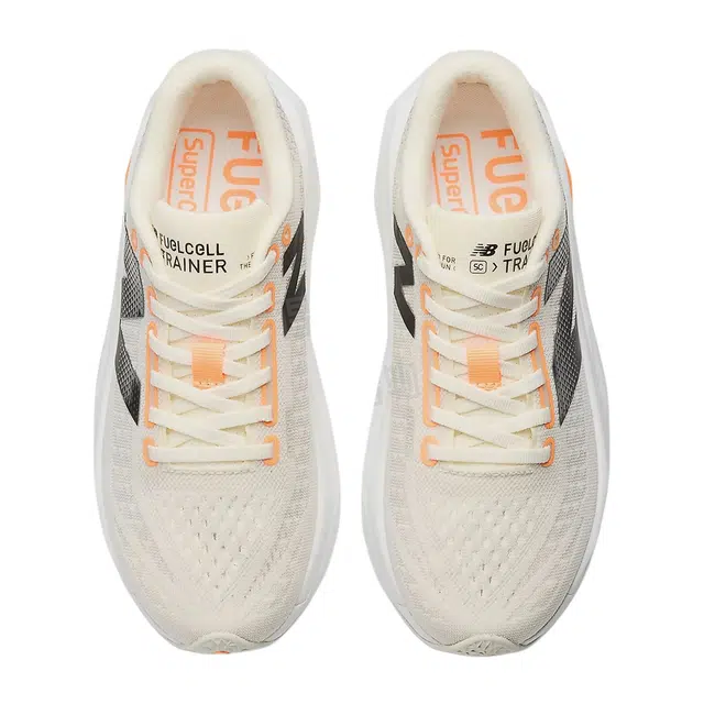 New Balance FuelCell SuperComp Trainer v3