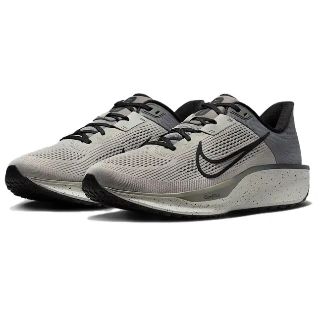 Nike Quest 6