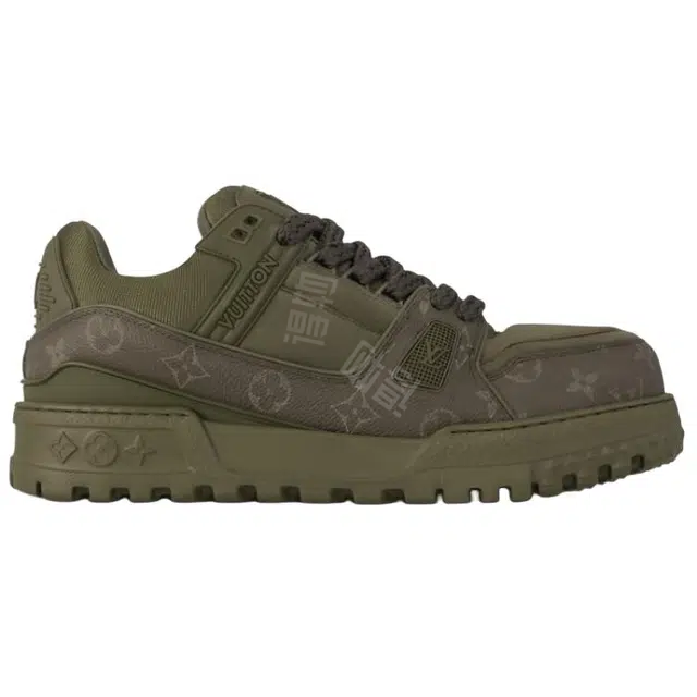 LOUIS VUITTON Trainer Maxi