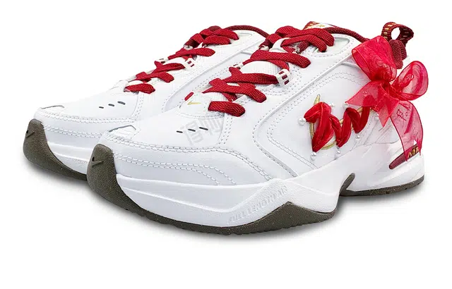 Nike Air Monarch 4