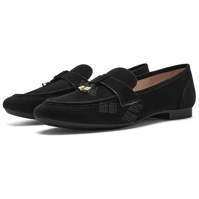 NINE WEST
