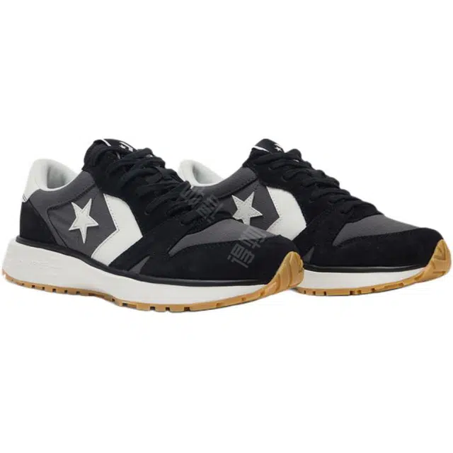 Converse OmniTrainer