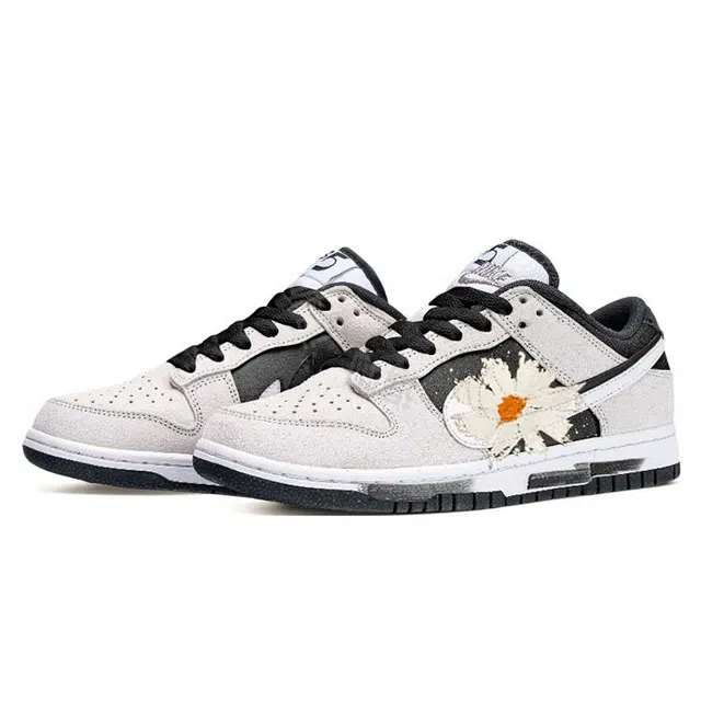 Nike Dunk LowDouble Swoosh GD