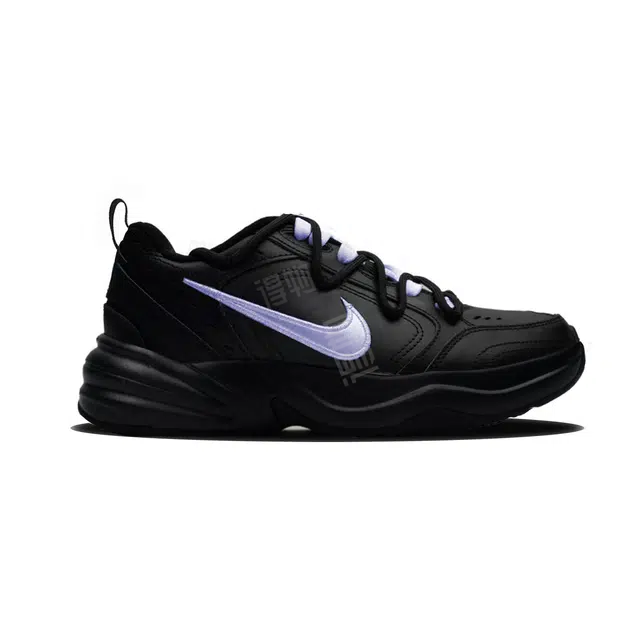 Nike Air Monarch 4
