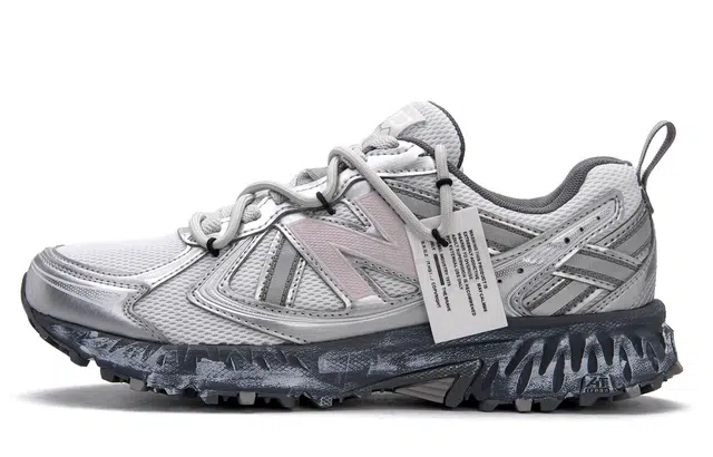 New Balance 410 Silver