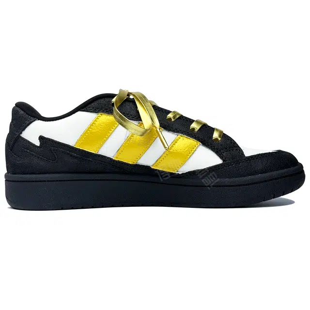 adidas WCARD ADV