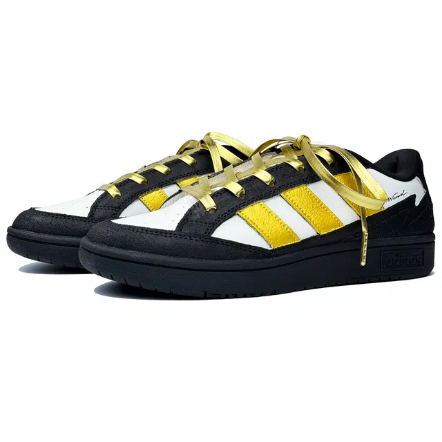 adidas WCARD ADV