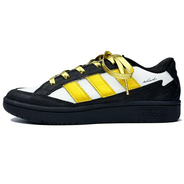 adidas WCARD ADV