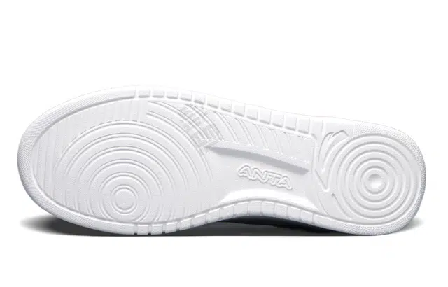 Anta 33