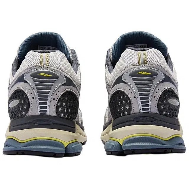 Saucony ProGrid Triumph 4