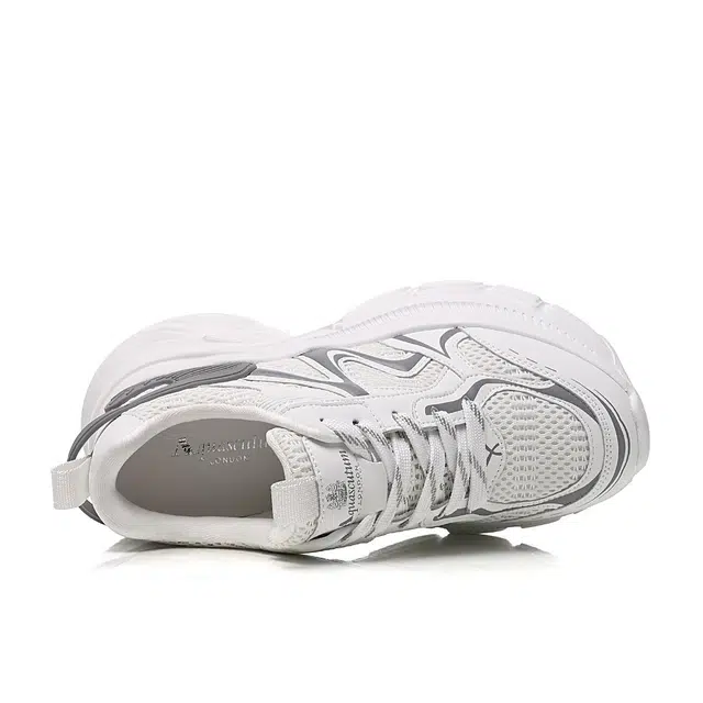 AQUASCUTUM