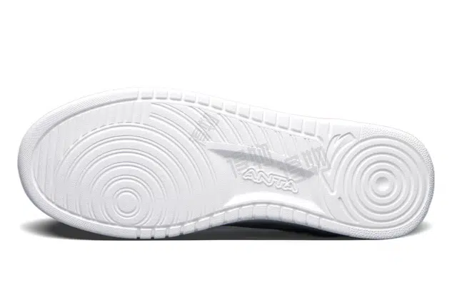 Anta 33