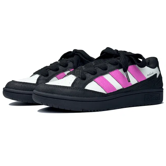 adidas WCARD ADV
