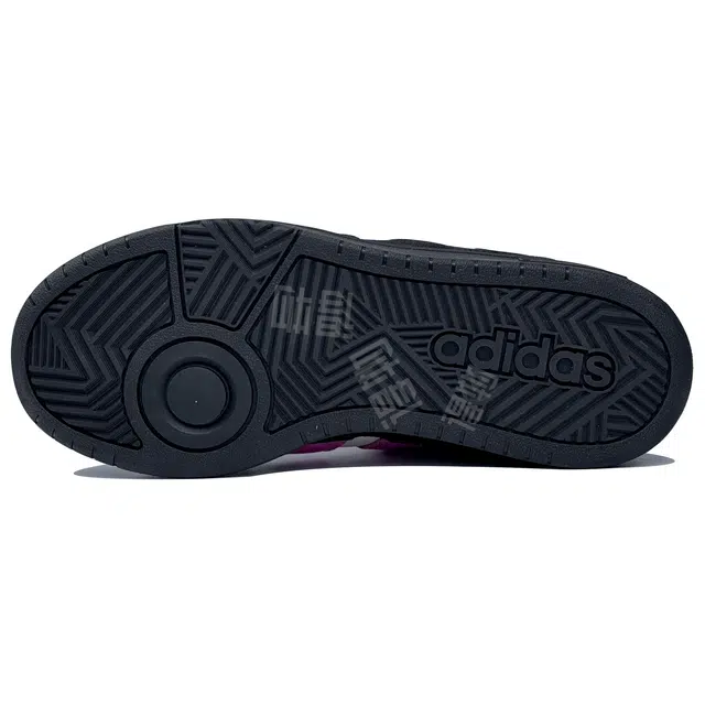 adidas WCARD ADV