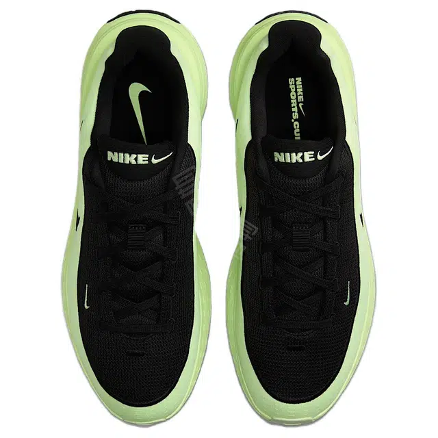 Nike Uplift SC