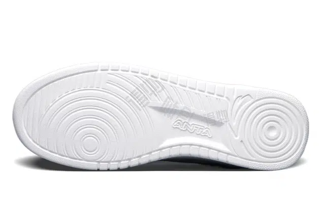 Anta 33