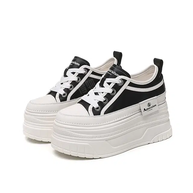 AQUASCUTUM