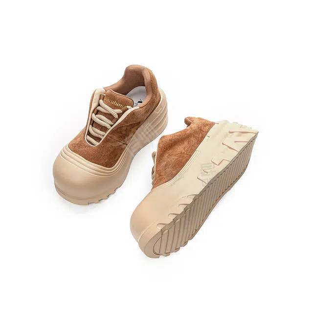 AQUASCUTUM