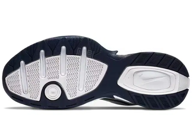 Nike Air Monarch 4