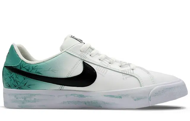 Nike Court Royale 2
