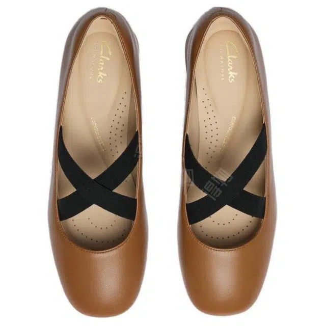 Clarks 3cm