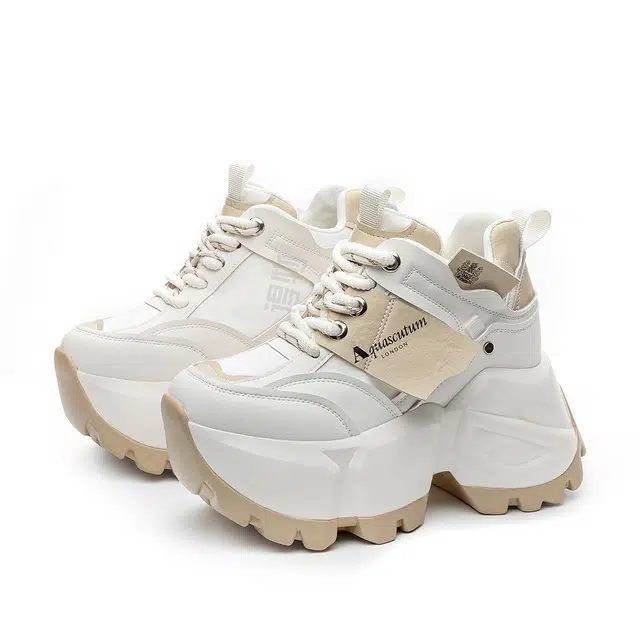 AQUASCUTUM