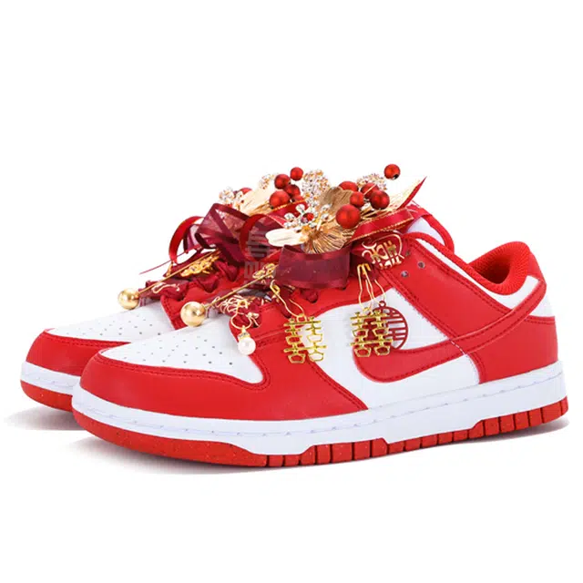Nike Dunk Low Next NatureSt. John's"