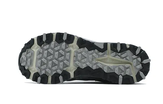 New Balance 410 Silver Black