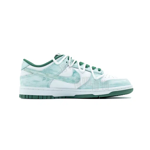 Nike Dunk LOW RETRO