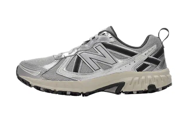 New Balance 410 Silver Black