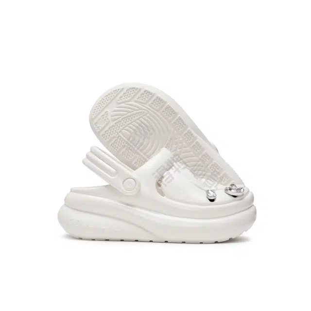 Champion EVA Sandal Yoshi 1 logo