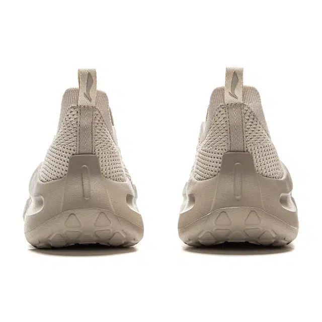 LiNing slip on