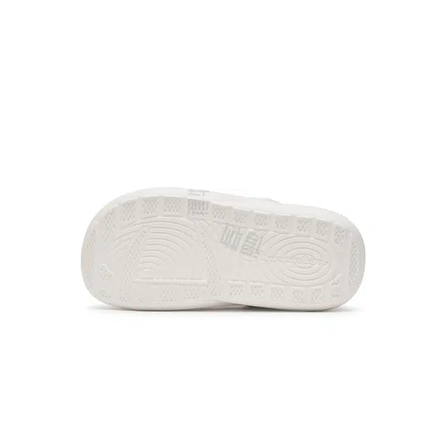 Champion EVA Sandal Yoshi 1 logo