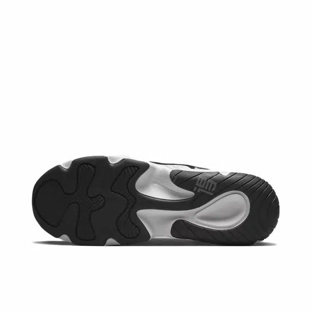 Nike Tech Hera