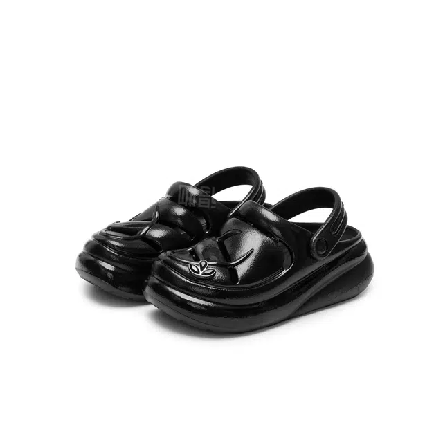 Champion EVA Sandal Yoshi 1 logo