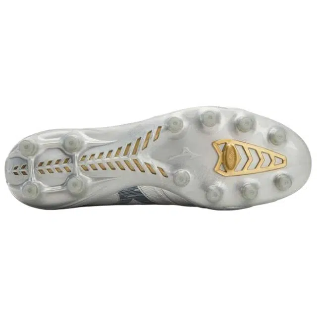 Mizuno Morelia Neo 4