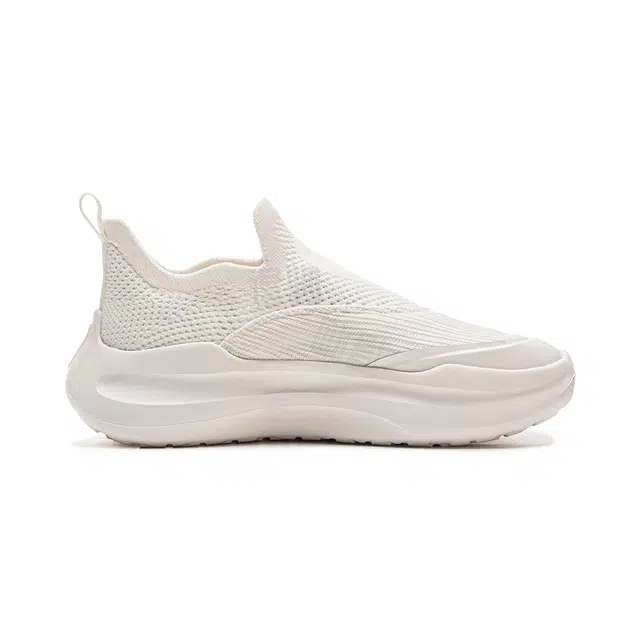 LiNing slip on