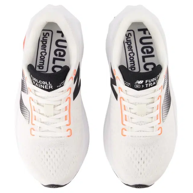 New Balance FuelCell SuperComp Trainer v3 WMNS