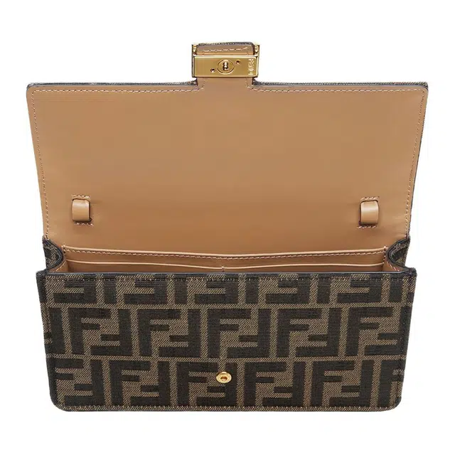 FENDI Baguette