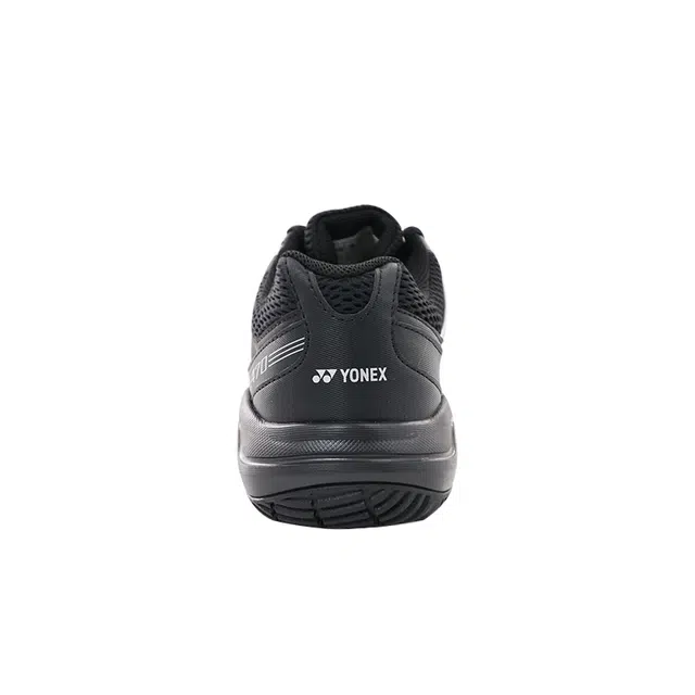YONEX