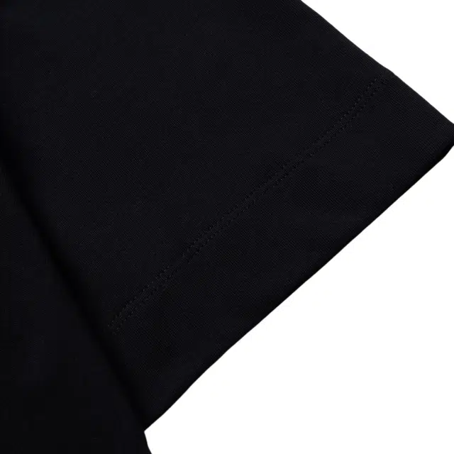 EMPORIO ARMANI T