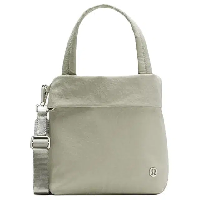 lululemon 5L On My Level D