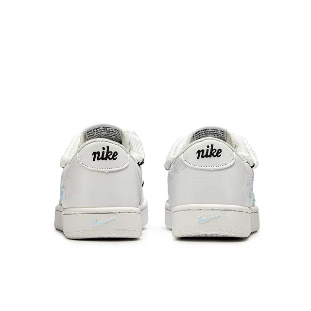 Nike Court Vintage