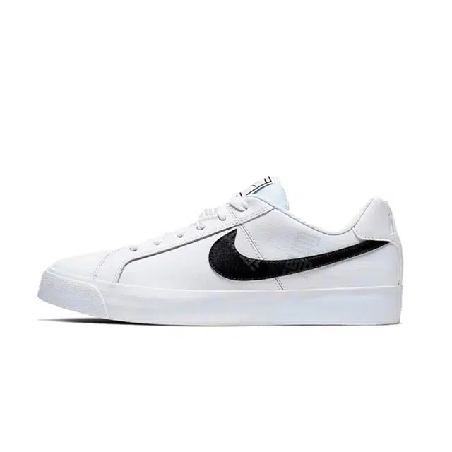 Nike Court Royale AC