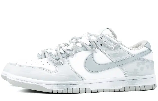 Nike Dunk Low Retro Vibe
