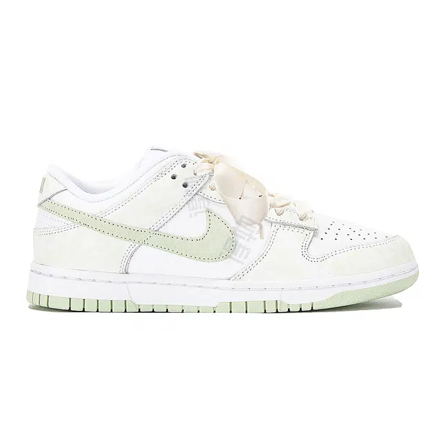 Nike Dunk Low WMNS