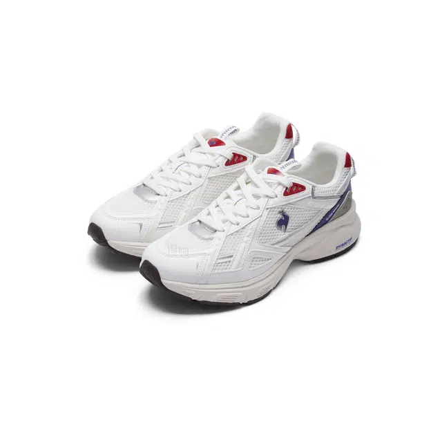 le coq sportif LCS R2004